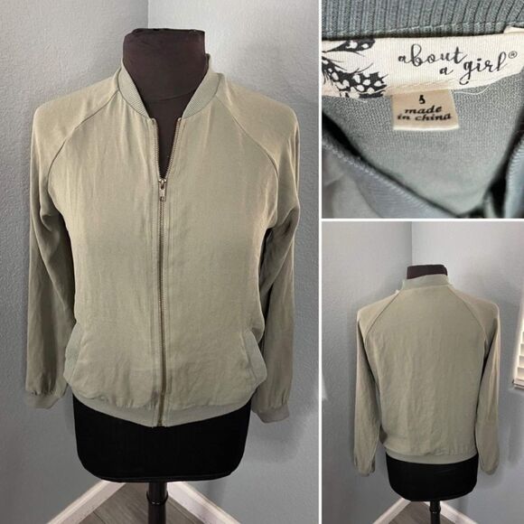 About A Girl Jackets & Blazers - About a Girl lightweight Zip Long Sleeve Jacket size 6